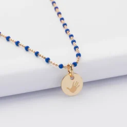 HappyBulle Collier perles colorées personnalisé médaille gravée plaqué or 10 mm