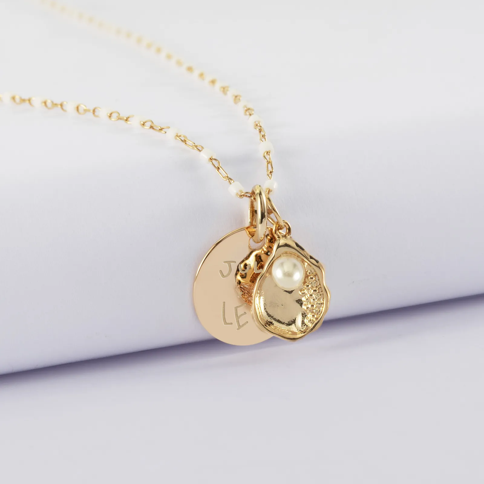 Discount HappyBulle Collier perles Miyuki colorées personnalisé médaille gravée plaqué or 15 mm et breloque(s) summer - à composer