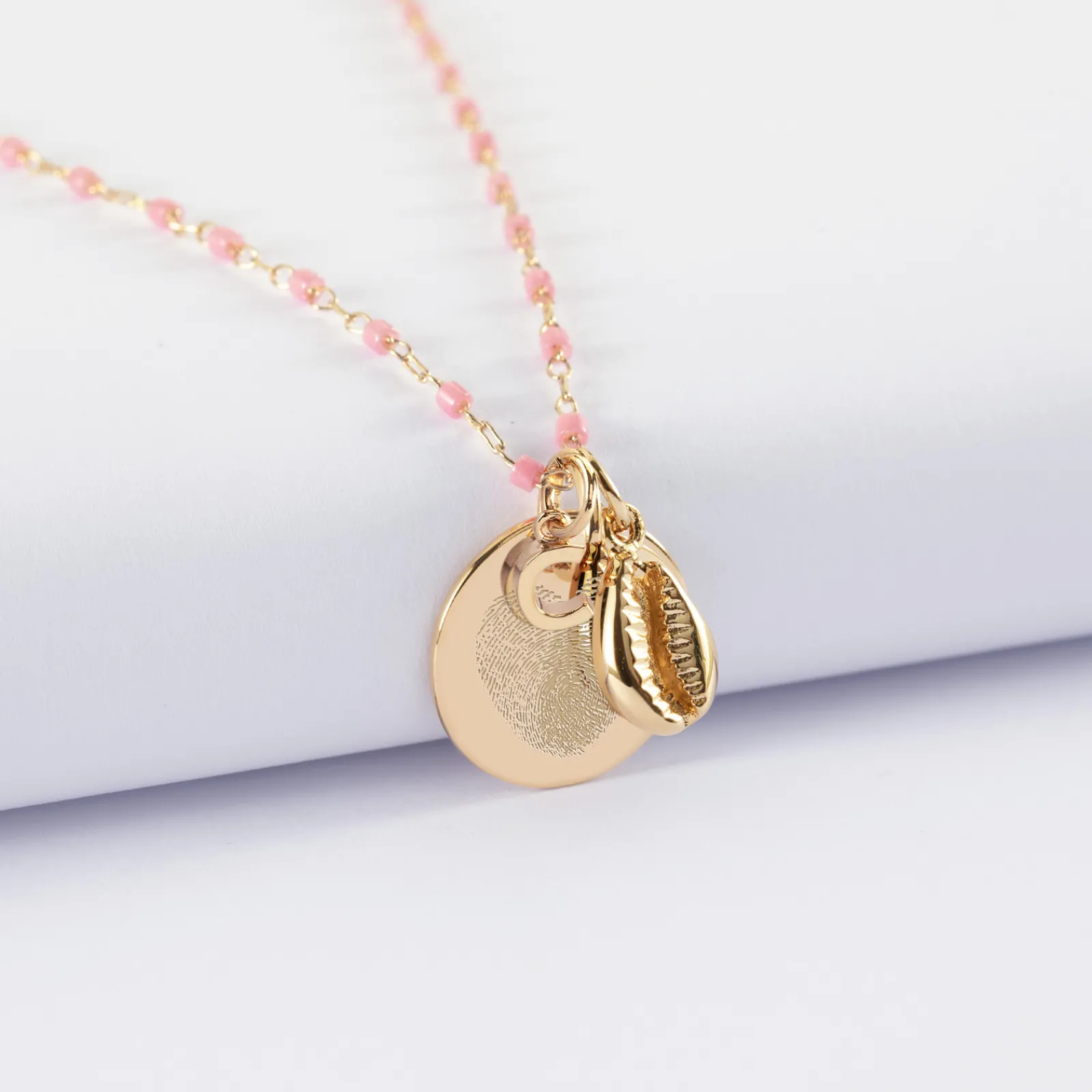 Discount HappyBulle Collier perles Miyuki colorées personnalisé médaille gravée plaqué or 15 mm et breloque(s) summer - à composer