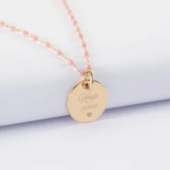 Clearance HappyBulle Collier perles Miyuki colorées personnalisé médaille gravée plaqué or coeur estampillé 15 mm - x Atelier Wagram