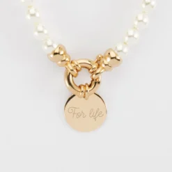 Outlet HappyBulle Collier personnalisé perles de Majorque fermoir marin médaille gravée plaqué or 15 mm