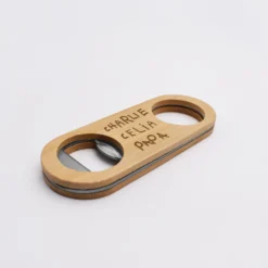 New HappyBulle Décapsuleur personnalisé bois gravé 10x4 cm