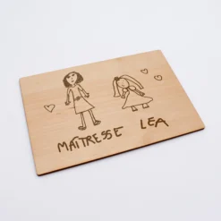 Best HappyBulle Diplôme de la meilleure maîtresse personnalisé bois gravé 15x10 cm avec support Femme