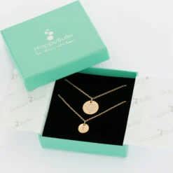 HappyBulle Duo de pendentifs personnalisés médailles gravées plaqué or 15 mm et 10 mm Plaqué or 18k