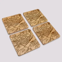 HappyBulle Lot de 4 sous-verres "Géo map" personnalisés gravés bambou 10x10 cm