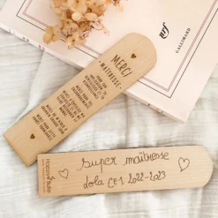Online HappyBulle Marque page personnalisé bois gravé - Edition spéciale "Merci maîtresse"