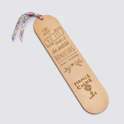 Best HappyBulle Marque page personnalisé bois gravé avec cordon liberty - édition spéciale 