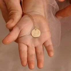 Best HappyBulle Pendentif Baptême enfant personnalisé médaille gravée plaqué or 15 mm Plaqué or 18k