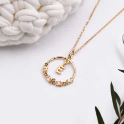 Online HappyBulle Pendentif cercle scintillant coloré personnalisé médaille plaqué or lettre initiale 5 mm
