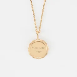 HappyBulle Pendentif enfant personnalisé médaille contour fleur gravée plaqué or 15 mm