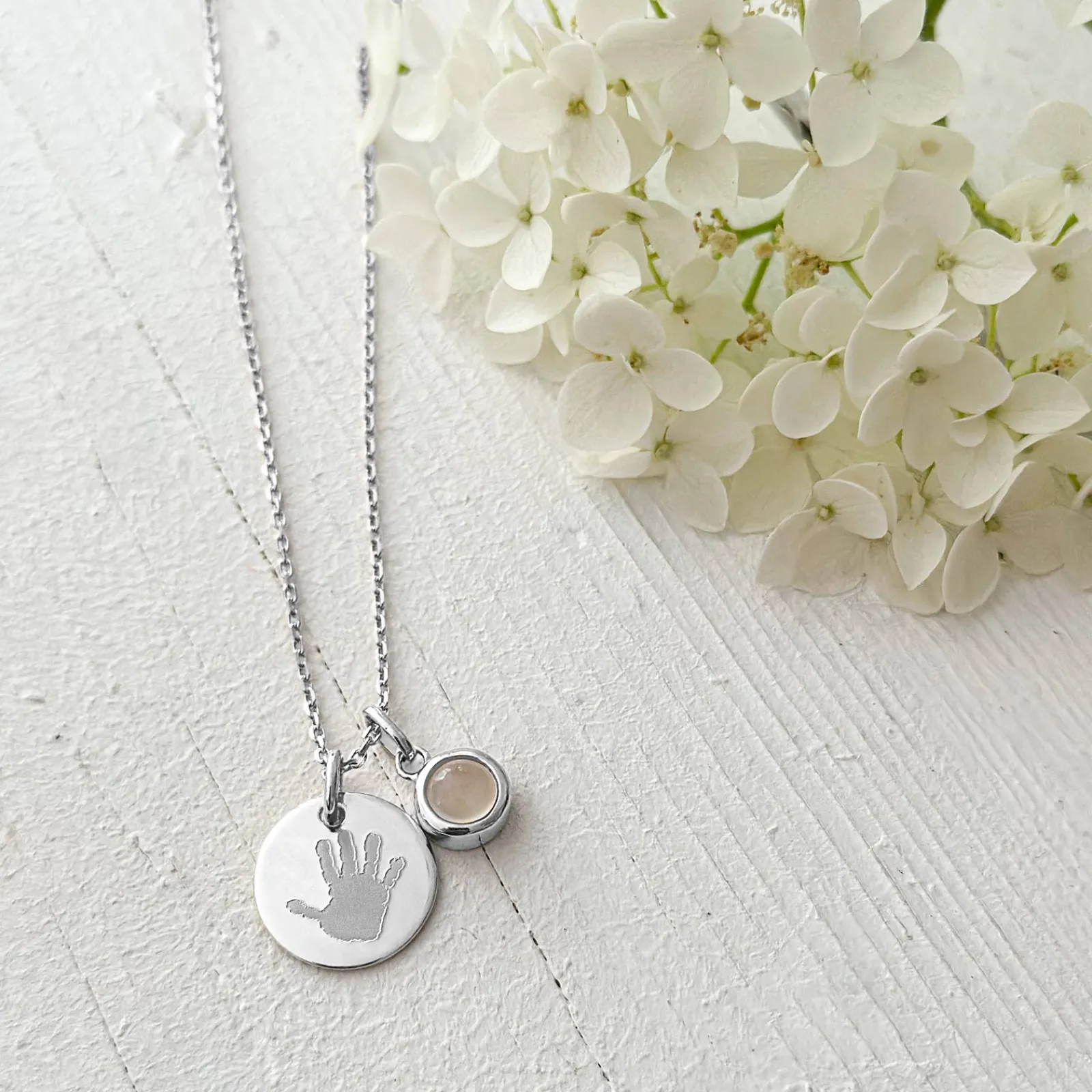 Outlet HappyBulle Pendentif enfant personnalisé médaille gravée argent 15 mm et breloque pierre naturelle 8 mm Argent rhodié 925