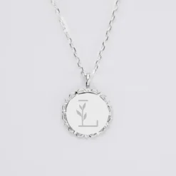 New HappyBulle Pendentif enfant personnalisé médaille vintage dentelée gravée argent 17 mm Argent rhodié 925