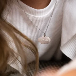 HappyBulle Pendentif enfant personnalisé prénom médaille gravée argent dormeuse nuage 20x14 mm Argent rhodié 925