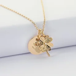 Sale HappyBulle Pendentif enfant personnalisé médaille gravée plaqué or 15 mm et breloque scintillant 15 mm Trèfle
