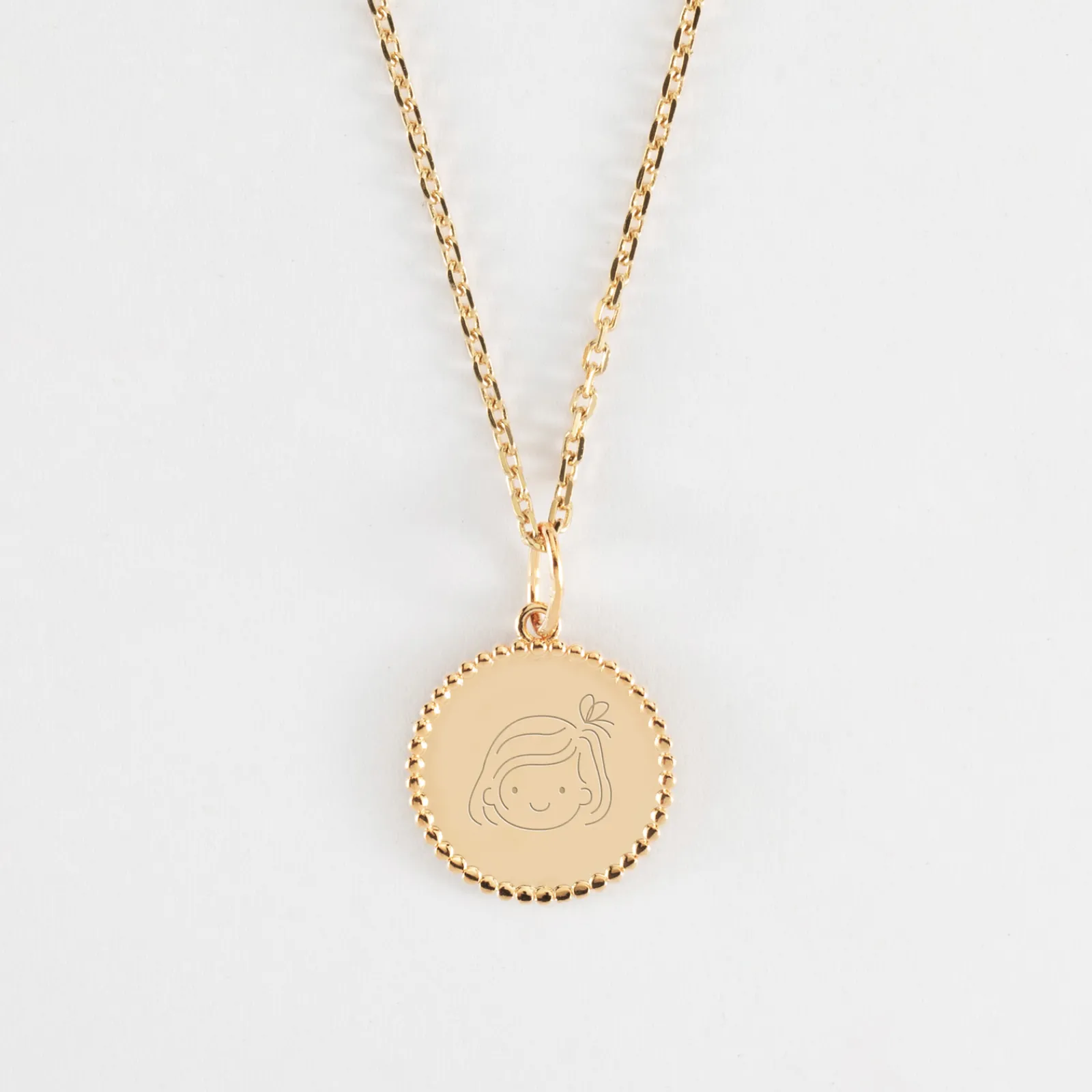 Outlet HappyBulle Pendentif enfant personnalisé médaille gravée plaqué or colombe texturée 14 mm Plaqué or 18k