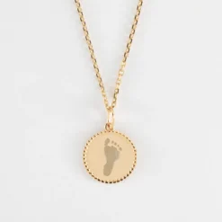 Outlet HappyBulle Pendentif enfant personnalisé médaille gravée plaqué or colombe texturée 14 mm Plaqué or 18k