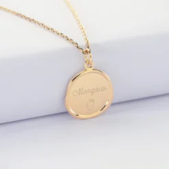 Outlet HappyBulle Pendentif enfant personnalisé médaille cachet gravée plaqué or 17 mm