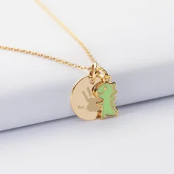Outlet HappyBulle Pendentif enfant personnalisé médaille gravée plaqué or 15 mm et breloque email dinosaure 12 mm