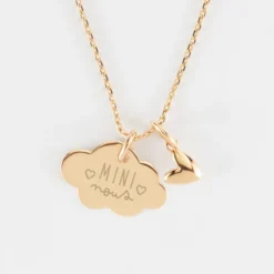 Hot HappyBulle Pendentif enfant personnalisé médaille gravée plaqué or nuage 20x14 mm et breloque petit coeur bombé 7 mm - x Atelier Wagram Plaqué or 18k