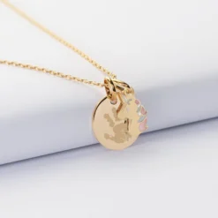 Best HappyBulle Pendentif enfant personnalisé médaille gravée plaqué or 15 mm et breloque email licorne 12 mm
