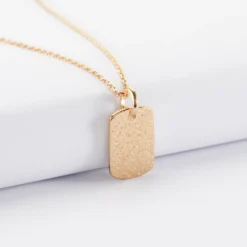 Hot HappyBulle Pendentif enfant personnalisé médaille gravée martelée plaqué or rectangle 17x11 mm Plaqué or 18k