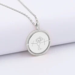Sale HappyBulle Pendentif enfant personnalisé médaille réversible contour tressé Eternelle gravée argent 18 mm Argent rhodié 925