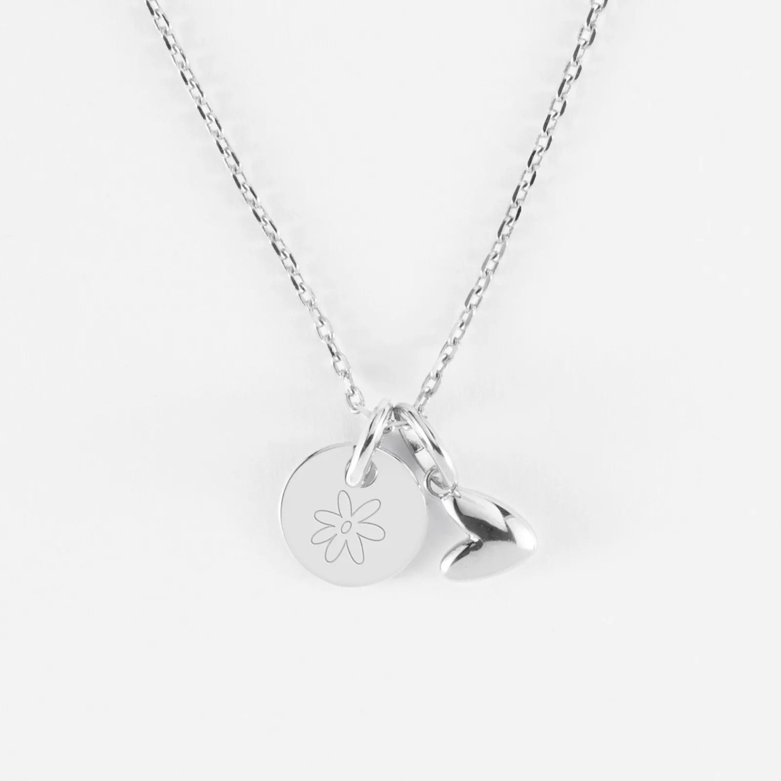 HappyBulle Pendentif enfant personnalisé médaille gravée argent 10 mm et breloque petit coeur bombé 7 mm - x Atelier Wagram Argent rhodié 925