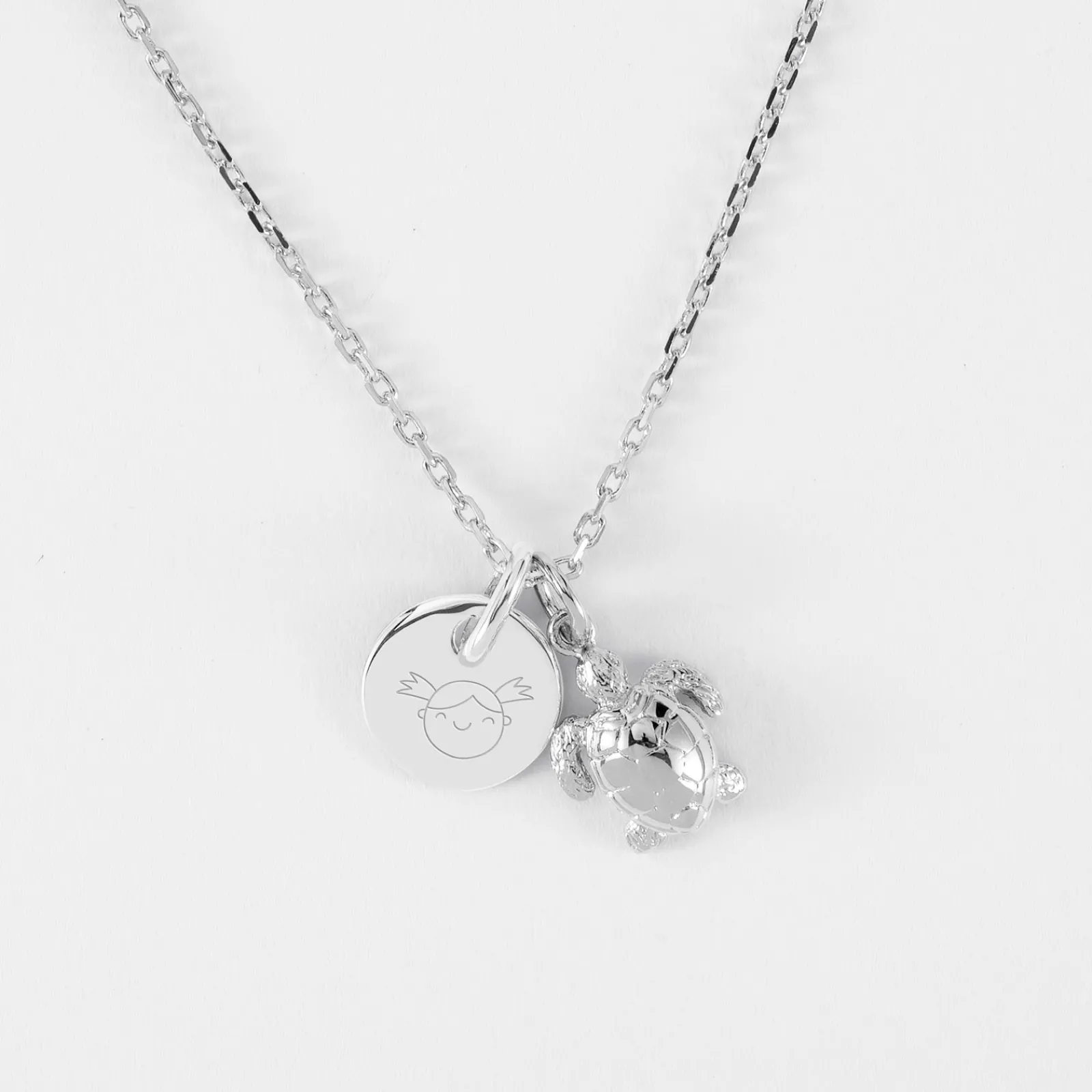 New HappyBulle Pendentif enfant personnalisé médaille gravée argent 10 mm et breloque tortue 10 mm Argent rhodié 925