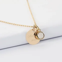 Clearance HappyBulle Pendentif enfant personnalisé médaille gravée plaqué or 15 mm et breloque pierre naturelle 8 mm Plaqué or 18k