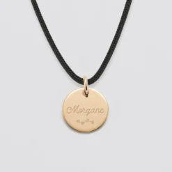 Sale HappyBulle Pendentif EVJF personnalisé médaille gravée plaqué or 15 mm Plaqué or 18k