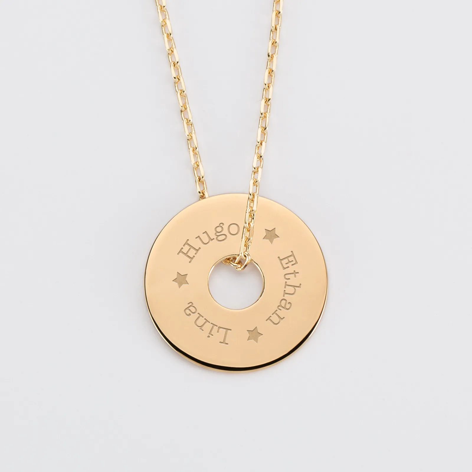 Outlet HappyBulle Pendentif homme personnalisé médaille gravée plaqué or cible 20 mm Plaqué or 18k