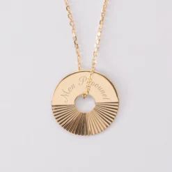 Online HappyBulle Pendentif homme personnalisé médaille gravée plaqué or cible soleil 20mm Plaqué or 18k