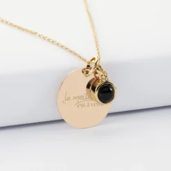 Discount HappyBulle Pendentif Mariée personnalisé médaille gravée plaqué or 19 mm et breloque pierre naturelle 8 mm Plaqué or 18k