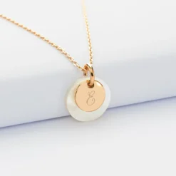Clearance HappyBulle Pendentif personnalisé breloque nacre 15 mm et médaille gravée plaqué or 10 mm Plaqué or 18k
