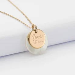 Online HappyBulle Pendentif personnalisé breloque nacre 19 mm et médaille gravée plaqué or 15 mm Plaqué or 18k
