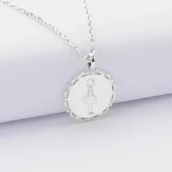 Best HappyBulle Pendentif personnalisé illustration médaille vintage dentelée gravée argent 17 mm - x Marie Savart Argent rhodié 925