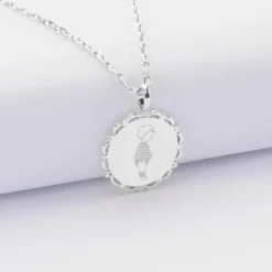 Best HappyBulle Pendentif personnalisé illustration médaille vintage dentelée gravée argent 17 mm - x Marie Savart Argent rhodié 925