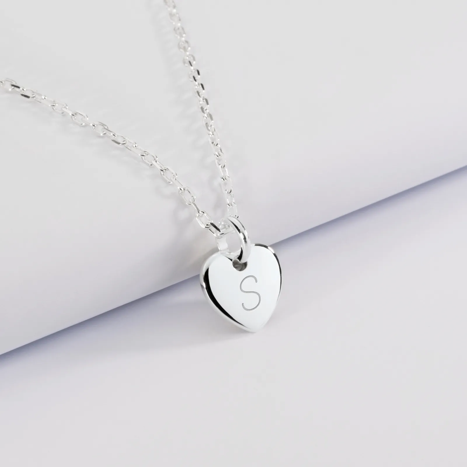New HappyBulle Pendentif personnalisé initiale médaille gravée argent coeur 10 mm Argent rhodié 925