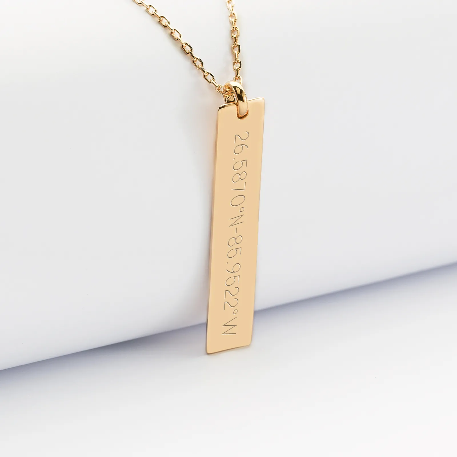 Discount HappyBulle Pendentif personnalisé médaille gravée plaqué or plaque 40x8 mm Plaqué or 18k