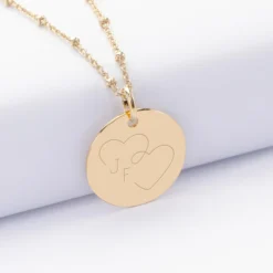New HappyBulle Pendentif personnalisé médaille gravée plaqué or 19 mm - Edition spéciale mariage Coeur Infini Plaqué or 18k