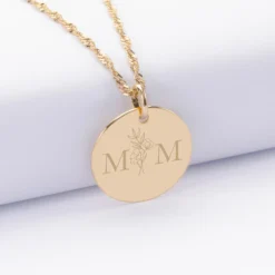 New HappyBulle Pendentif personnalisé médaille gravée plaqué or 19 mm - Edition spéciale mariage Initiales Florales Plaqué or 18k