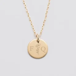 Sale HappyBulle Pendentif personnalisé médaille gravée plaqué or 15 mm - Edition spéciale mariage Initiales Florales Plaqué or 18k