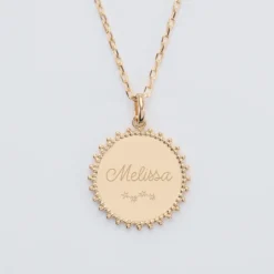 New HappyBulle Pendentif personnalisé médaille soleil gravée plaqué or 20 mm Plaqué or 18k