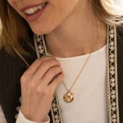 Online HappyBulle Pendentif personnalisé médaille gravée plaqué or 19 mm et breloque scintillant 15 mm Trèfle