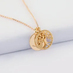 Sale HappyBulle Pendentif personnalisé médaille gravée plaqué or 15 mm et breloque arbre de vie contour torsadé 16 mm Plaqué or 18k