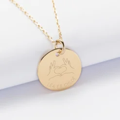 Outlet HappyBulle Pendentif personnalisé médaille gravée plaqué or 19 mm - Edition spéciale Love hand Plaqué or 18k