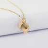 New HappyBulle Pendentif personnalisé médaille gravée plaqué or 10 mm et breloque coquillage coque 13 mm
