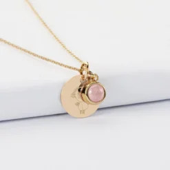 Sale HappyBulle Pendentif personnalisé médaille gravée plaqué or 15 mm et breloque pierre naturelle 8 mm Plaqué or 18k
