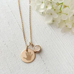 Sale HappyBulle Pendentif personnalisé médaille gravée plaqué or 15 mm et breloque pierre naturelle 8 mm Plaqué or 18k