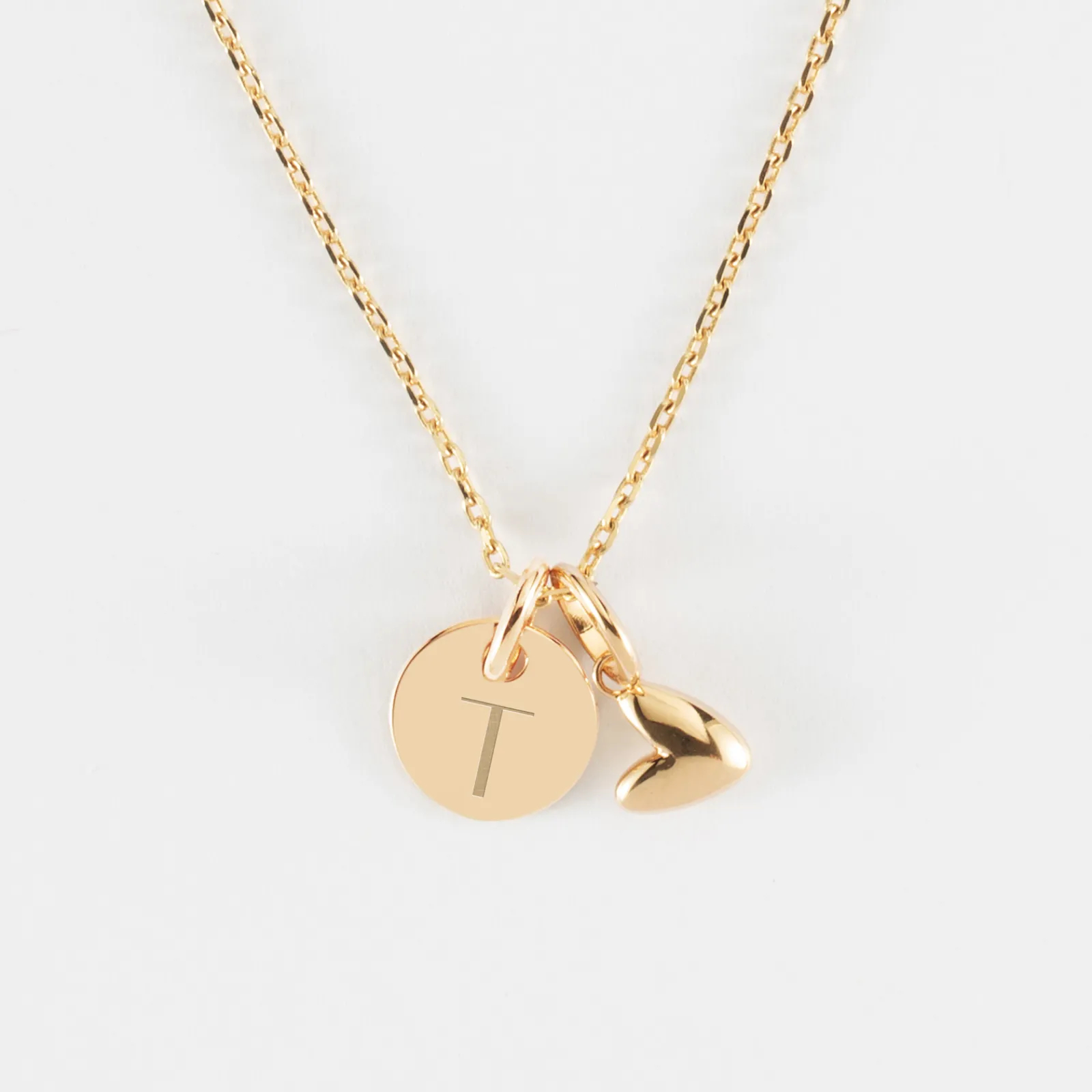 Clearance HappyBulle Pendentif personnalisé médaille gravée plaqué or 10 mm et breloque petit coeur bombé 7 mm - x Atelier Wagram Plaqué or 18k